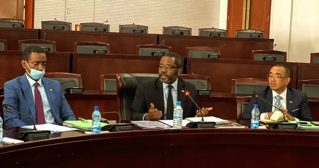 Primer Consejo Directivo en el Ministerio de Planificación y Diversificación Económica