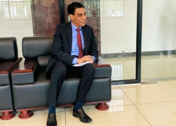 El MinistroContinúa la ronda de audiencias en el MPDE