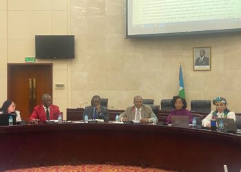 Continúan los trabajos entre el Gobierno y el FMI