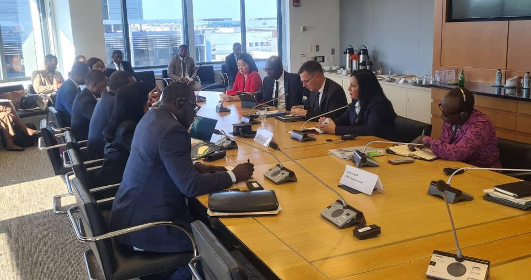Reunión bilateral entre el Ministro de Planificación y Diversificación Económica y el Vicepresidente de IFC