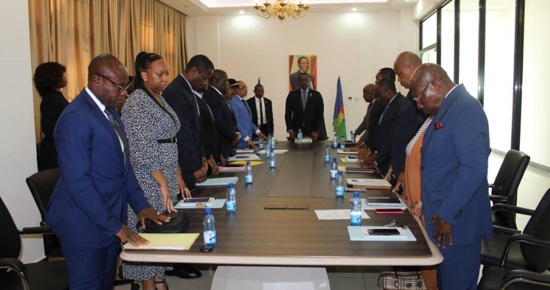 Excmo. Sr. Gabriel Mbaga Obiang Lima preside el Consejo Directivo ordinario en el Ministerio de Planificación y Diversificación Económica