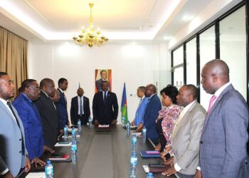 Consejo Directivo Extraordinario en el Ministerio de Planificación y Diversificación Económica