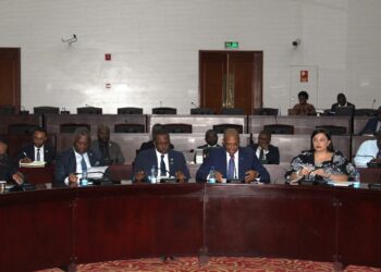 Sesión de Trabajos del Comité de Colecta y Tratamiento de Datos Fiscales en El Ministerio de Hacienda y Presupuestos.